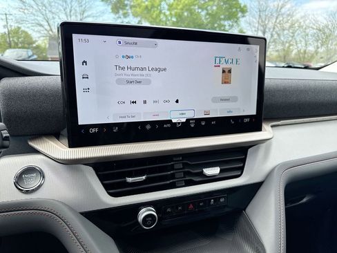 New 2026 Ford Explorer Active AWD/4WD image 14