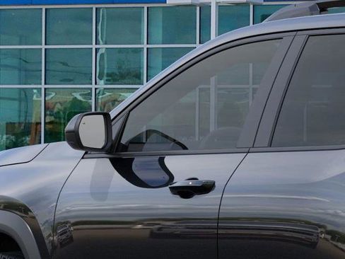 New 2026 Chevrolet Equinox LT image 12