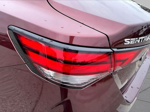 Used 2024 Nissan Sentra SV FWD image 29