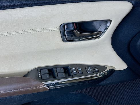 Used 2013 Toyota Avalon XLE Premium image 15