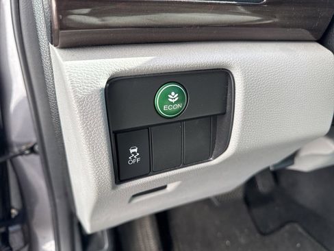 Used 2017 Honda Accord EX image 8