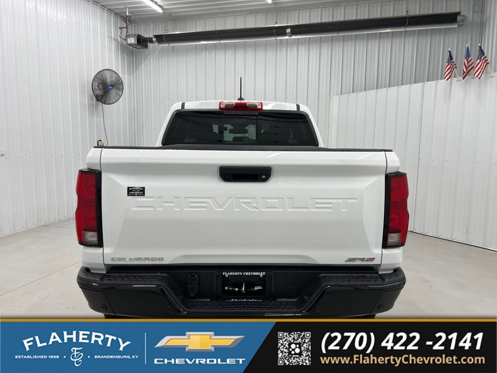 New 2026 Chevrolet Colorado ZR2 w/ Technology Package AWD/4WD image 4