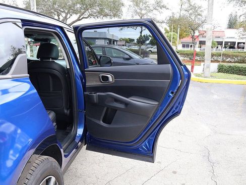 Used 2022 Kia Sorento EX w/ Panoramic Sunroof Package image 28