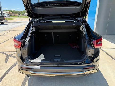 New 2026 Chevrolet Trax ACTIV w/ Driver Confidence Package FWD image 13