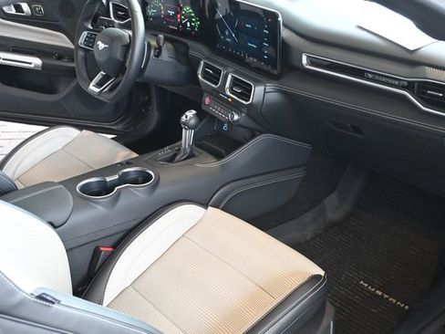 Used 2024 Ford Mustang GT Premium image 12