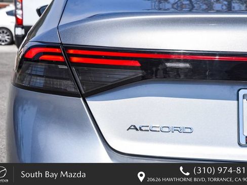 Used 2023 Honda Accord EX image 9