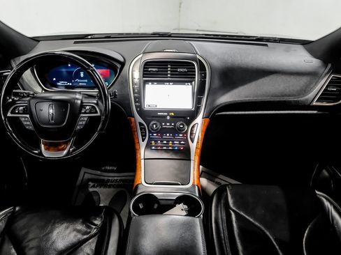 Used 2019 Lincoln Nautilus Reserve image 24