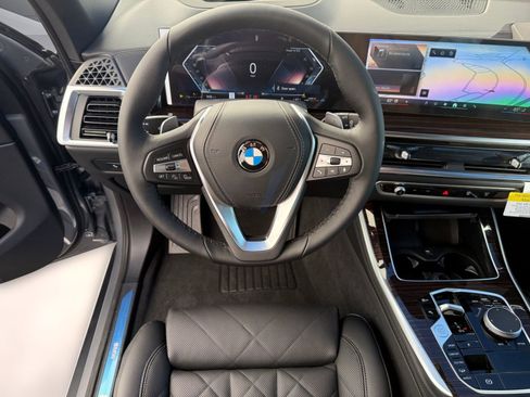 Used 2026 BMW X5 xDrive40i w/ Climate Comfort Package image 25