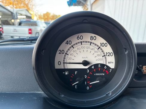 Used 2005 Scion xB image 25