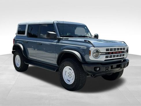 Used 2025 Ford Bronco Heritage Edition AWD/4WD image 11
