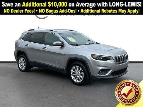 Used 2019 Jeep Cherokee Latitude w/ Popular Appearance Group image 10