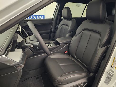 New 2026 Jeep Cherokee Laredo image 13