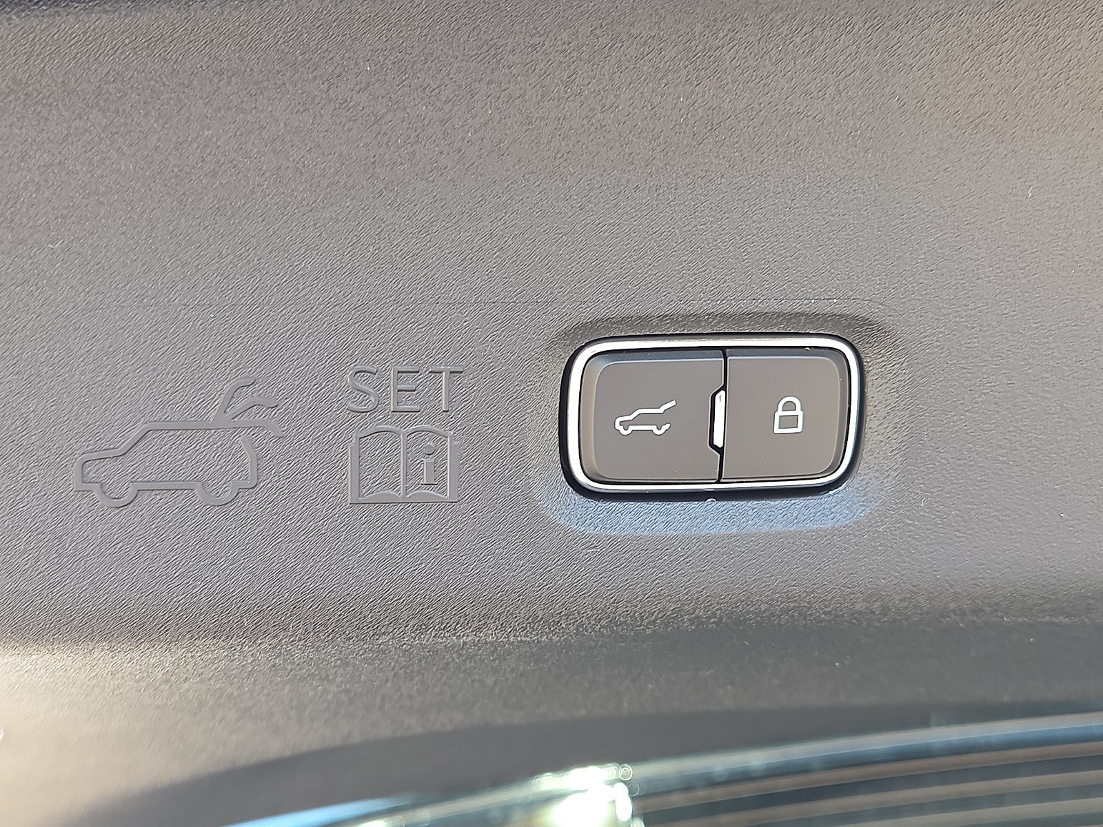 New 2026 Lincoln Navigator L Premier AWD/4WD image 10