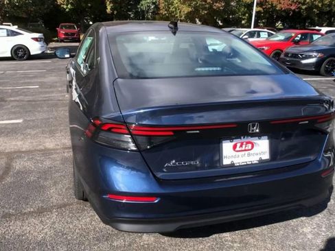 New 2025 Honda Accord SE image 8