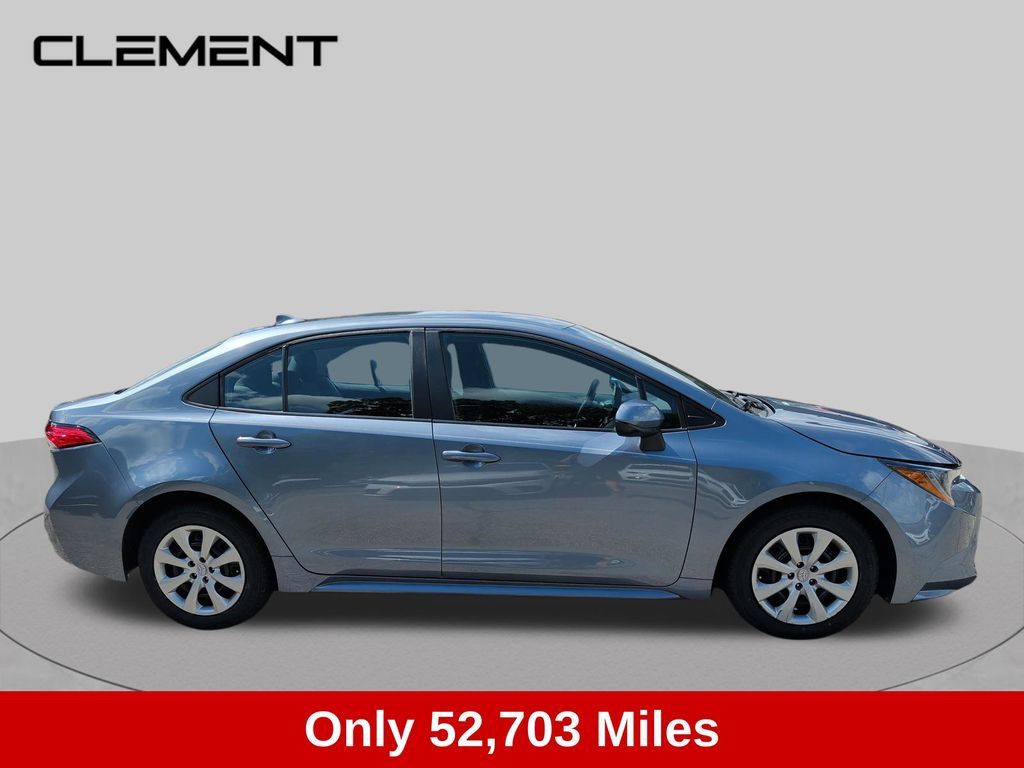 Used 2024 Toyota Corolla LE FWD image 8