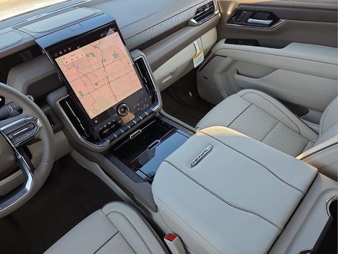 New 2026 GMC Yukon XL Denali w/ Sun & Power Step Package AWD/4WD image 14