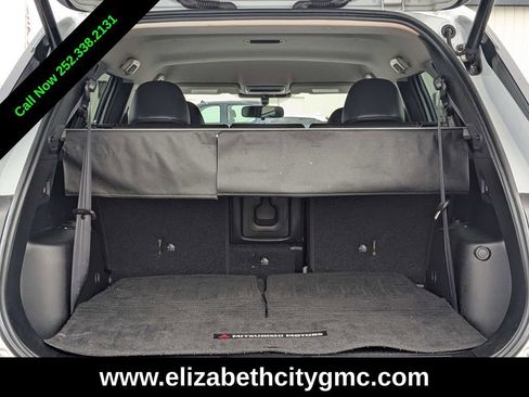 Used 2022 Mitsubishi Outlander SE image 14