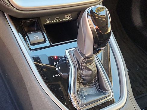 Used 2025 Subaru Outback Premium image 14