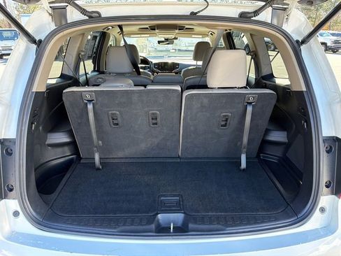 Used 2021 Honda Pilot Touring image 18