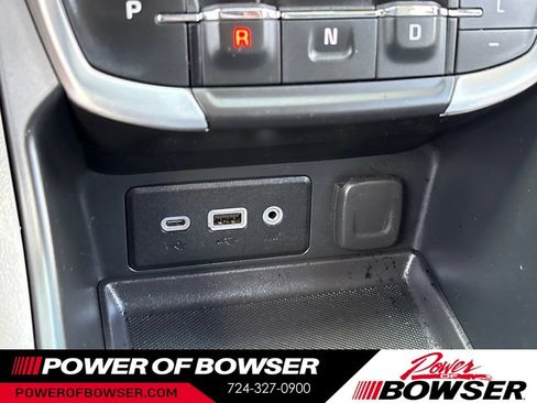 Used 2022 GMC Terrain SLE w/ LPO, Floor Liner Package AWD/4WD image 18