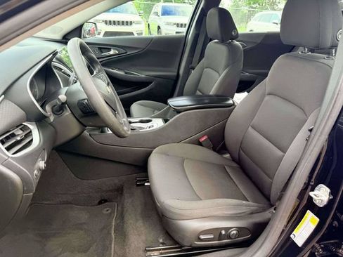 Used 2022 Chevrolet Malibu LT FWD image 17