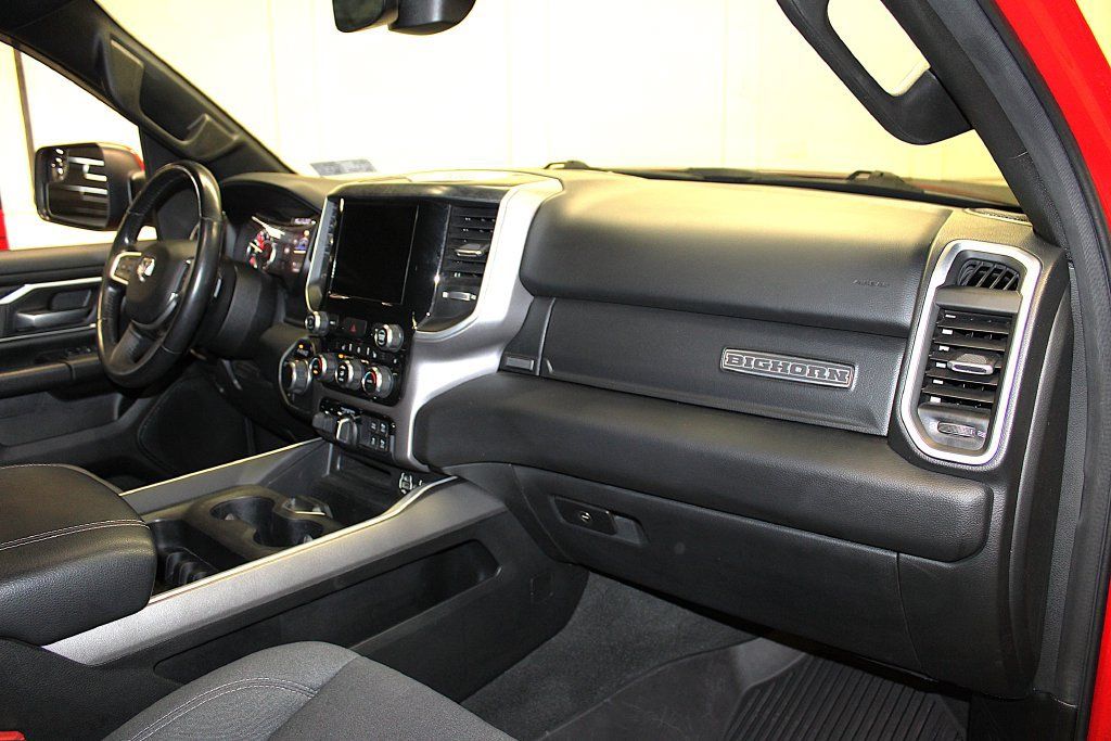 Used 2022 RAM 1500 Big Horn AWD/4WD image 33