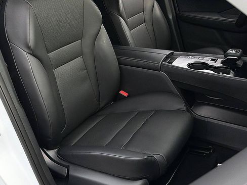 Used 2026 Nissan Rogue Dark Armor FWD image 22