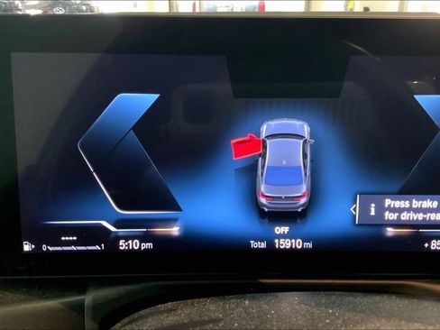 Certified 2023 BMW 330i Sedan w/ Parking Assistance Package RWD image 9