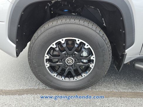 Used 2022 Toyota Tundra SR5 w/ TRD Off-Road Package AWD/4WD image 9
