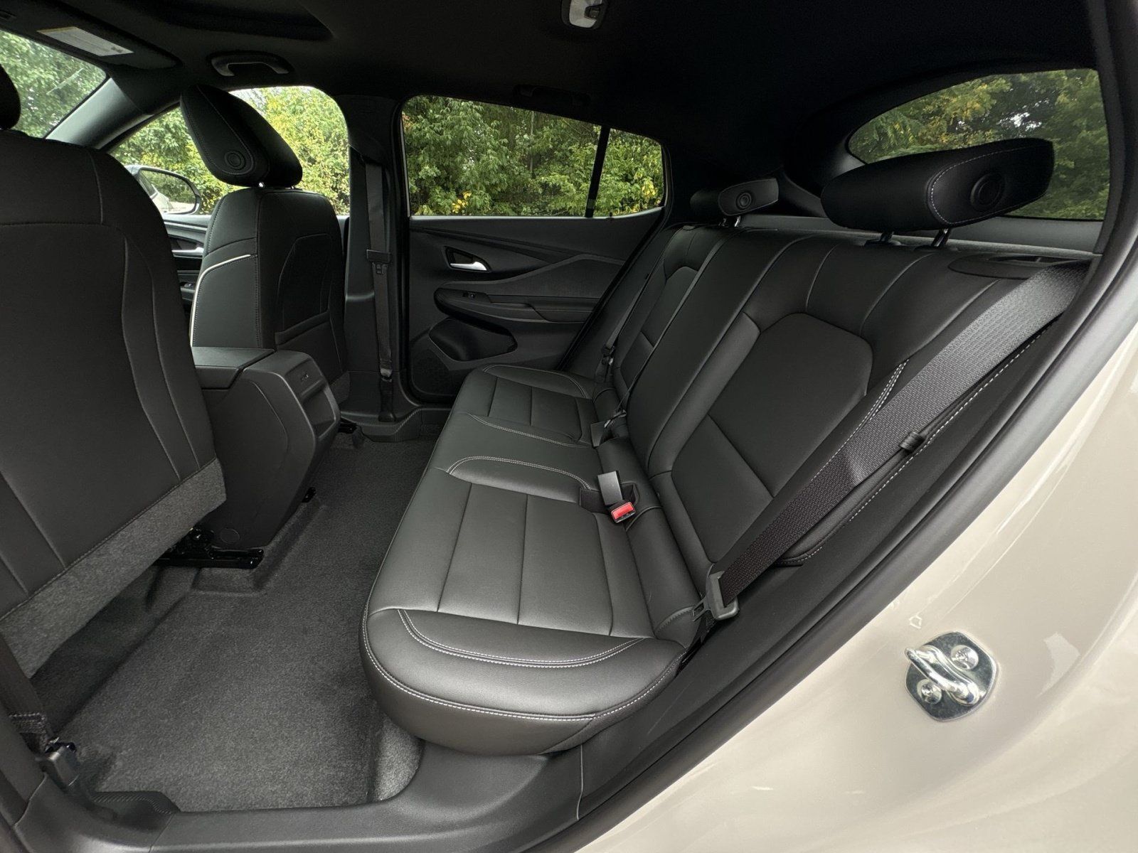 New 2026 Buick Envista Sport Touring w/ Studio Series FWD image 25