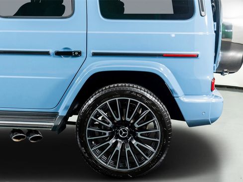 Used 2025 Mercedes-Benz G 63 AMG 4MATIC image 19