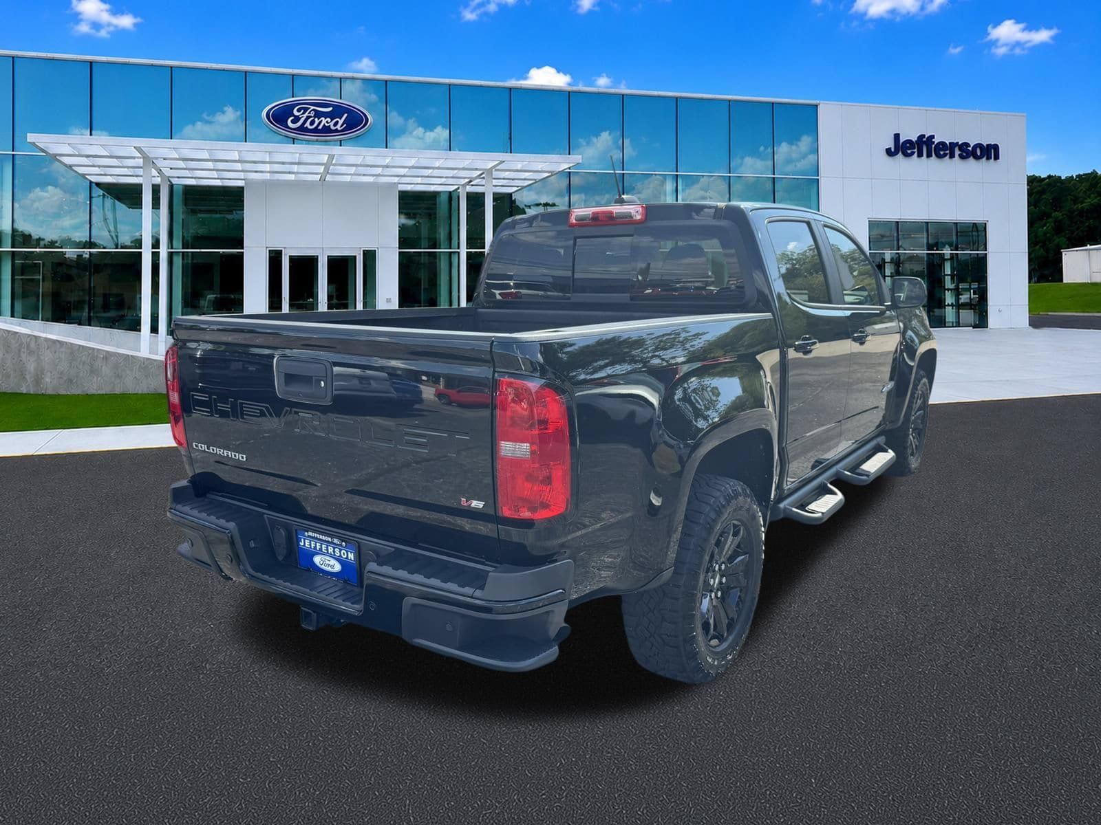 Used 2022 Chevrolet Colorado Z71 w/ Z71 Midnight Edition AWD/4WD image 7