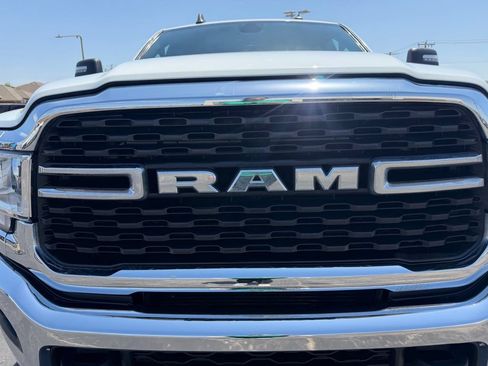 Used 2024 RAM 2500 Big Horn AWD/4WD image 7