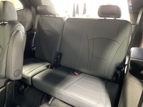 Used 2023 Buick Enclave Essence w/ Sport Touring Edition image 24