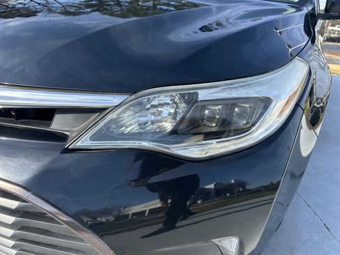 Used 2017 Toyota Avalon XLE image 6