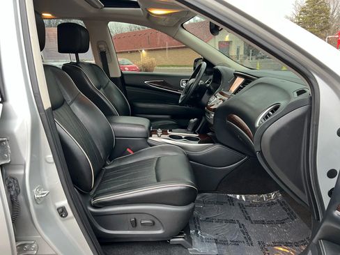 Used 2017 INFINITI QX60 FWD w/ Deluxe Technology Package image 23