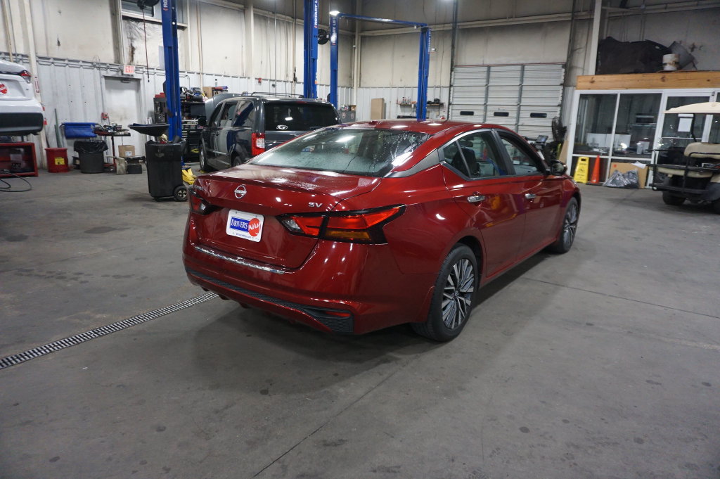 Used 2023 Nissan Altima 2.5 SV FWD image 22