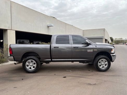 Used 2015 RAM 2500 Tradesman w/ Chrome Appearance Group AWD/4WD image 5