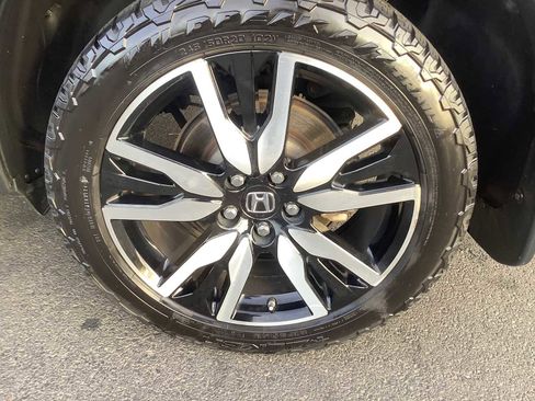 Used 2022 Honda Pilot Touring image 8