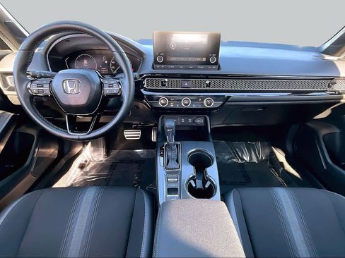 Used 2025 Honda Civic Sport image 15