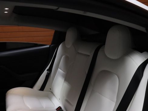 Used 2023 Tesla Model 3 Standard Range image 41