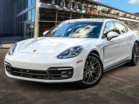Used 2023 Porsche Panamera Platinum Edition image 1