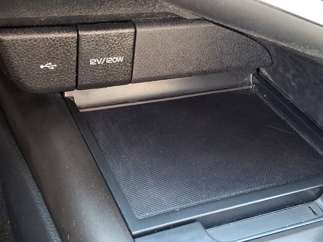 Used 2024 Toyota Camry LE FWD image 16