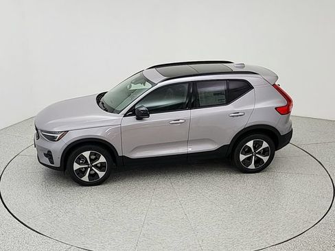 New 2026 Volvo XC40 B5 Plus w/ Climate Package AWD/4WD image 36