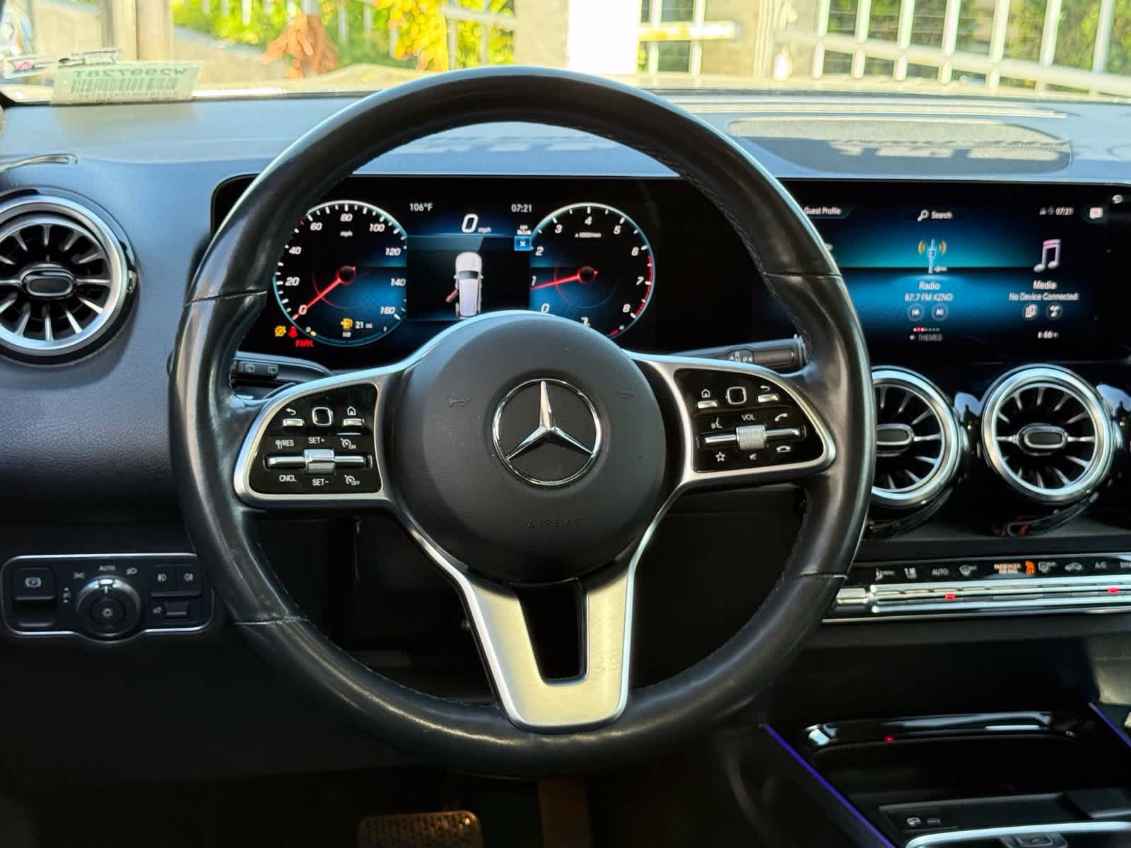 Used 2023 Mercedes-Benz GLB 250 image 38