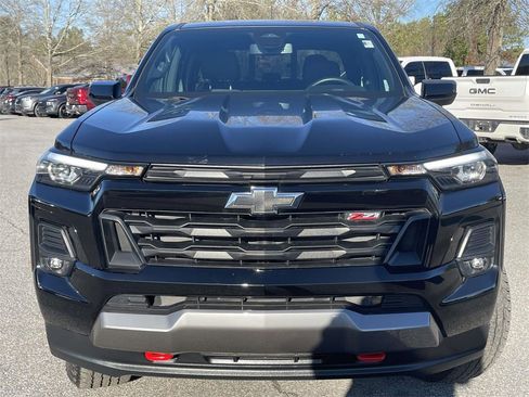Used 2023 Chevrolet Colorado Z71 w/ Z71 Convenience Package 2 image 8