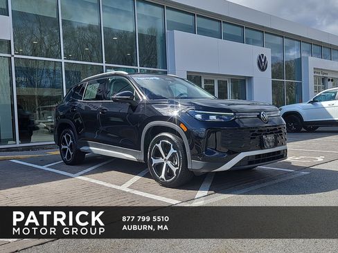 Used 2025 Volkswagen Tiguan SE AWD/4WD image 1