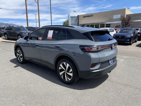 Certified 2023 Volkswagen ID.4 Pro AWD/4WD image 10