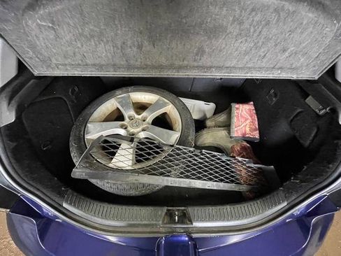 Used 2004 MAZDA MAZDA3 s w/ Moonroof & 6-CD Pkg image 26