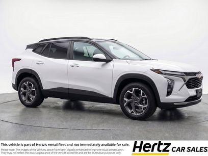 Used 2025 Chevrolet Trax LT